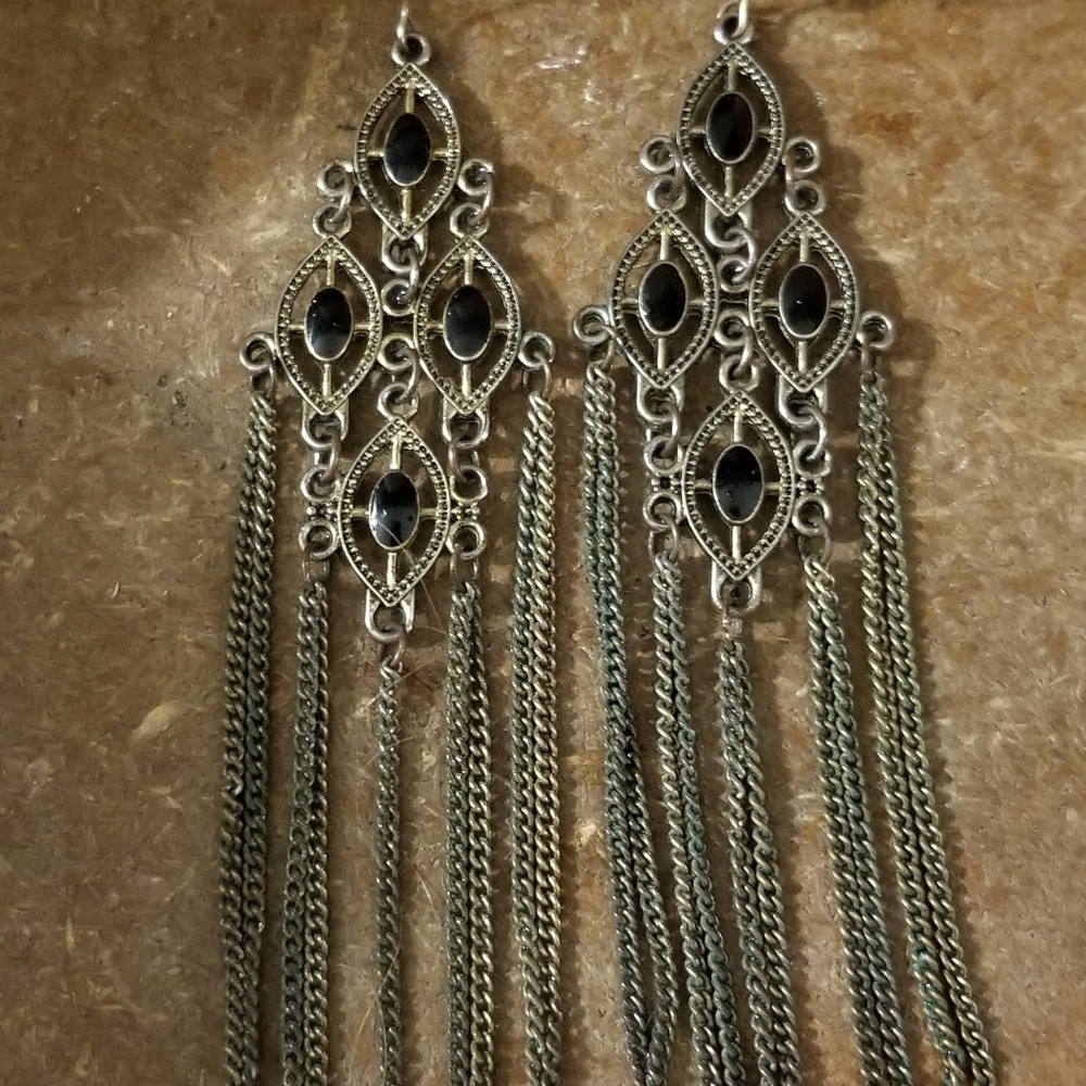 Amazing ladies dangle  fashion earrings